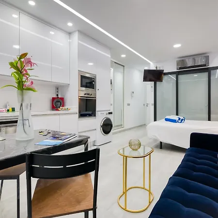 Sun&sea In Playa Canteras Лас-Пальмас-де-Гран-Канарія