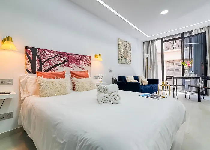 Sun&sea In Playa Canteras Las Palmas de Gran Canaria